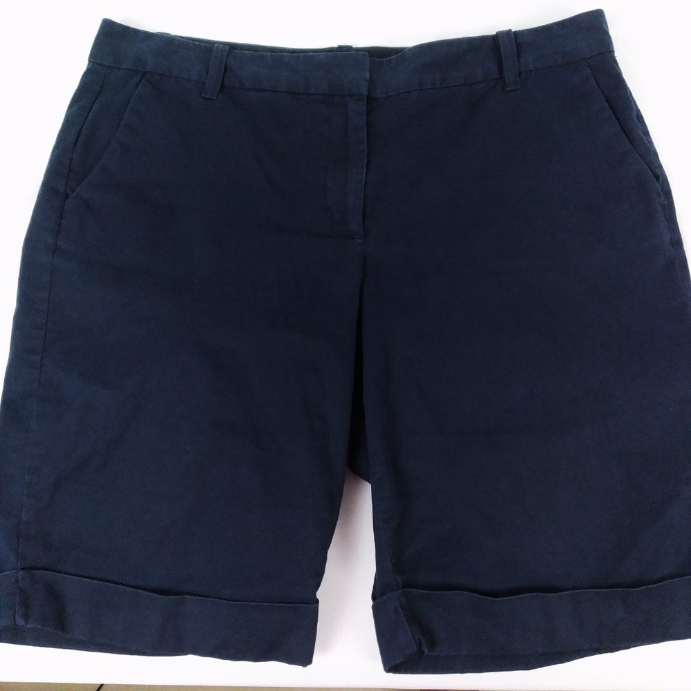 Ann Taylor Signature Stretch Cuffed Bermuda Shorts Size 12
